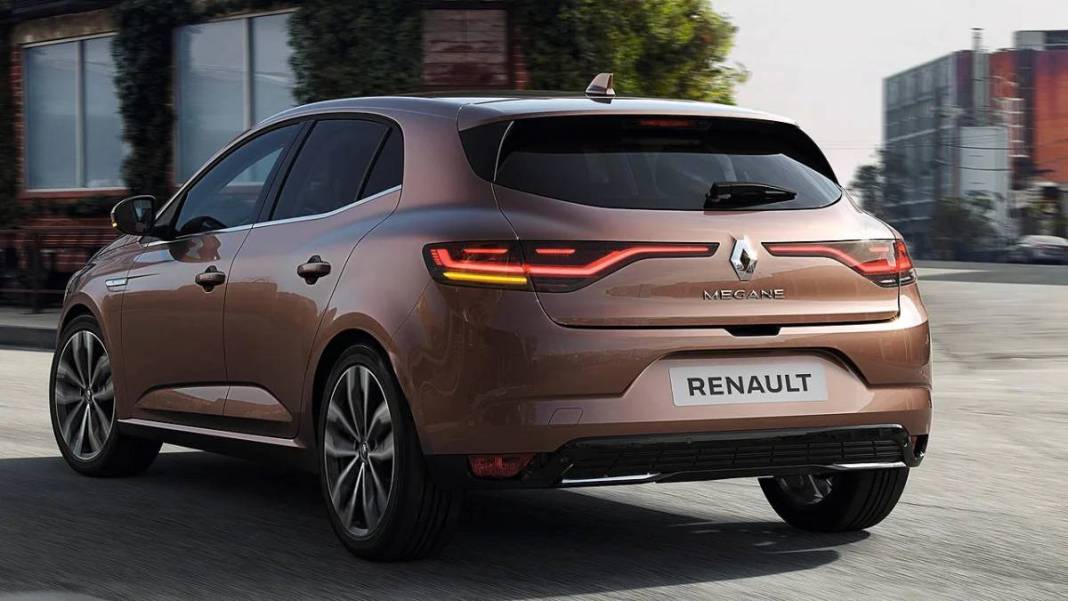 Renault o modelinde büyük kampanya yaptı! Ayda 4 bin TL ödeyen son model araba sahibi olacak 4